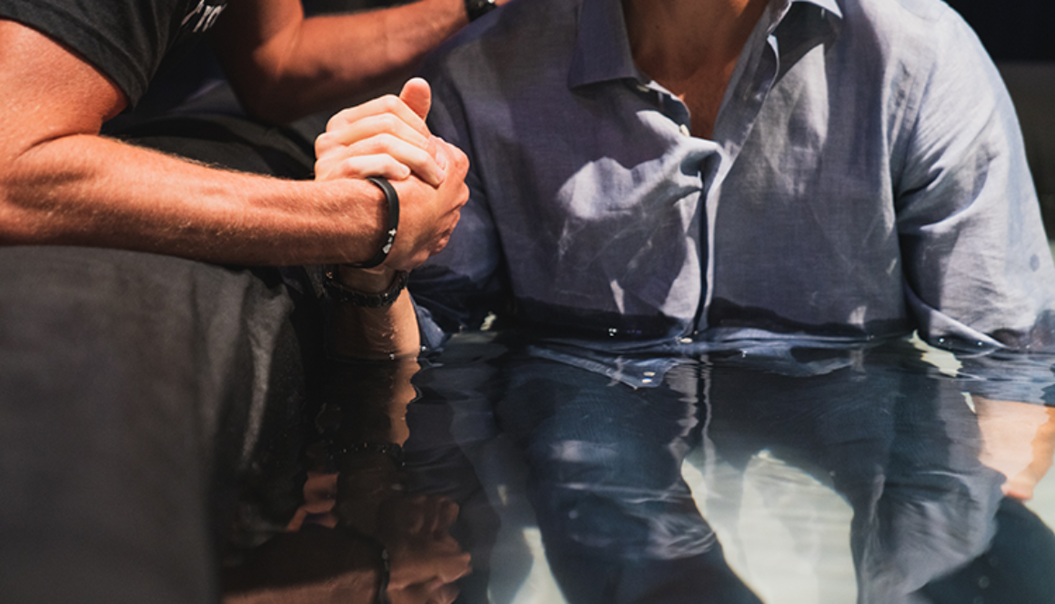 kaleb-tapp-baptism-unsplash